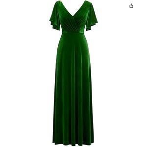 Selling a brand new bridesmaids dress from Amazon, never worn!